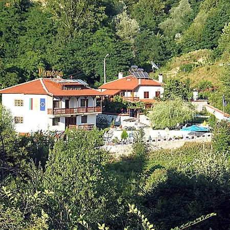 Resort комплекс рожена, хотел, рожена